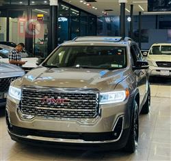 GMC Acadia